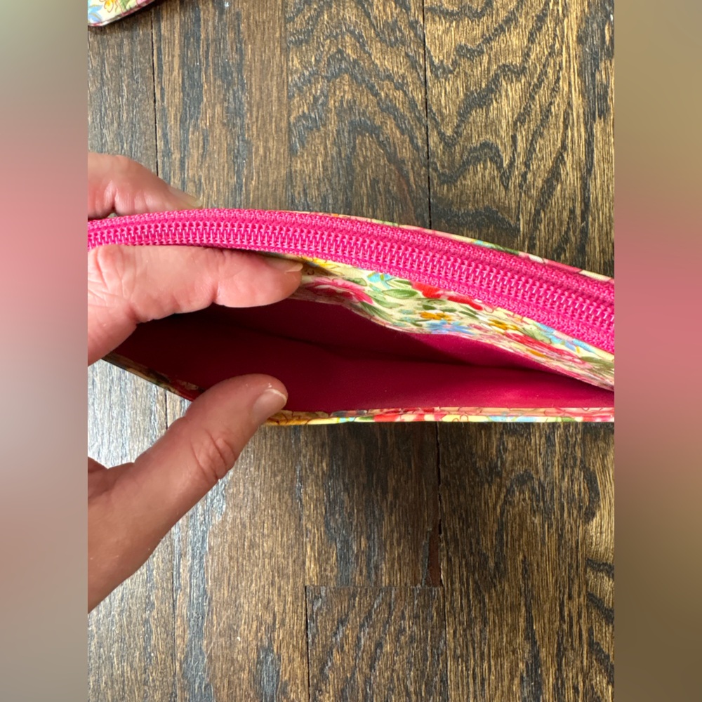 Floral Wristlet and Wallet Set - Picture 4 of 11